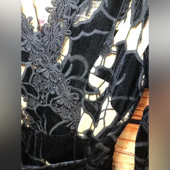 Velvet Lace Illusion Dress Black Flare Sleeve Boho Whimsigoth Flare size 16 - Picture 9 of 14